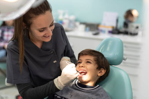 Best Emergency Tooth Extraction in Lauderdale, MN